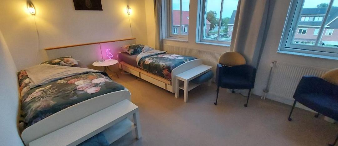 Airbnb 'Logeren Aan Het Plein' In Het Centrum Van Meppel Room photo